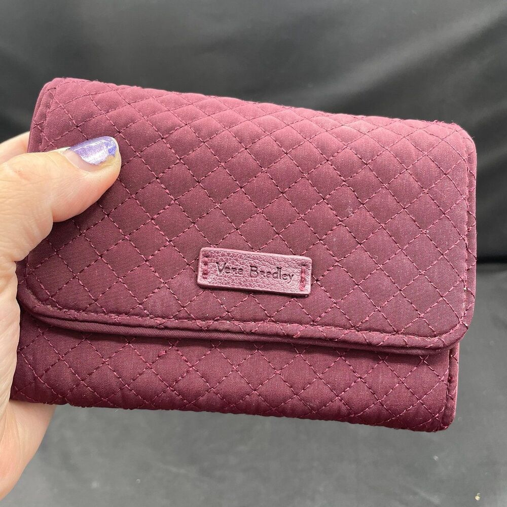 Vera Bradley Quilted Berry Pink Wallet Floral Interior Snap ID Slot